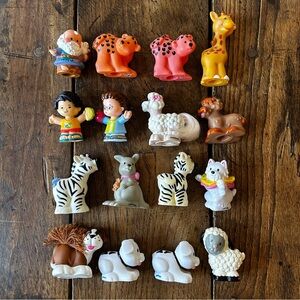 2000s Fisher Price Little People & Animals Mixed Lot of 16 -- MOST ALL RETIRED !